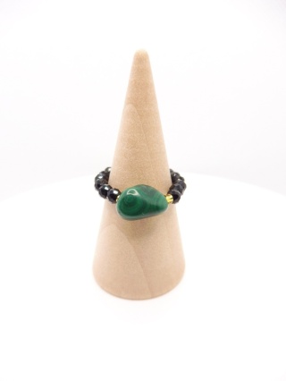 Pierścionek z Malachitem i Czarnym Spinelem na Gumce Elastycznej
